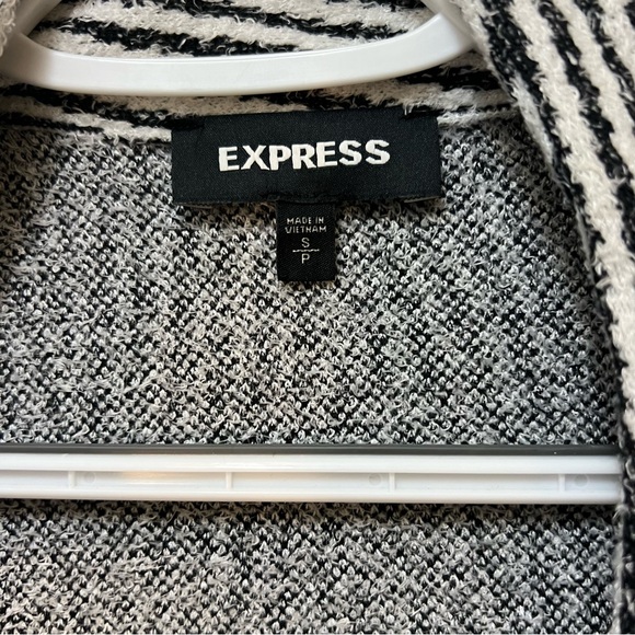 Express Light Jacket - Picture 3 of 4